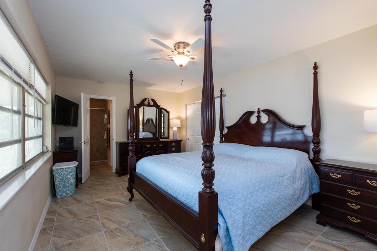 New York Avenue Rancher Sarasota Luaran gambar